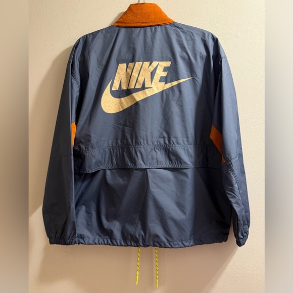Nike Sportswear Icon Clash Women's Jacket - Picture 10 of 10